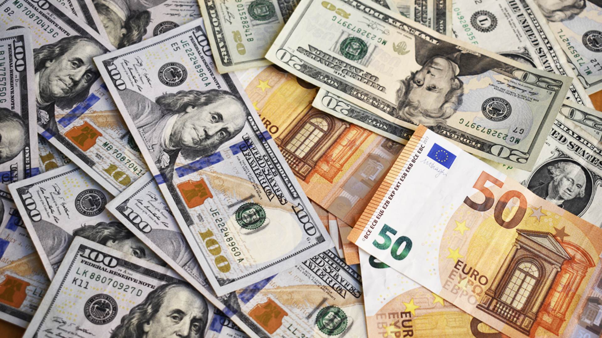 استقرار أسعار العملات خلال تعاملات البنوك المصرية اليوم الجمعة الموافق 18 إبريل 2025