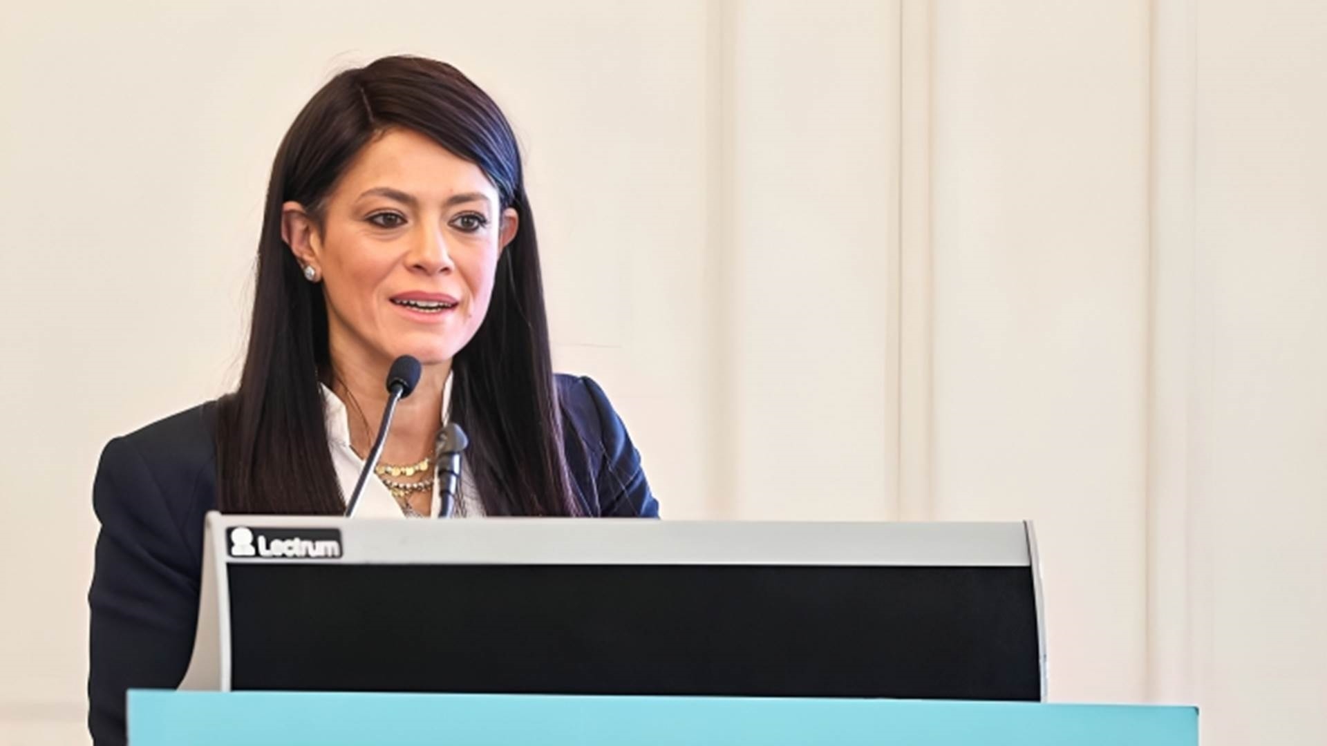 رانيا المشاط وزيرة التخطيط والتنمية الاقتصادية والتعاون الدولي  FirstBank