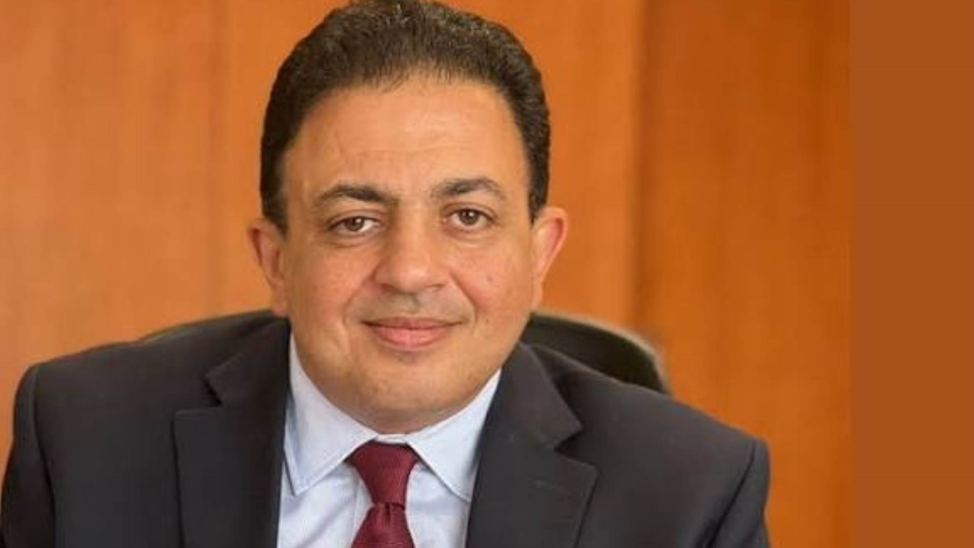 حاتم عامر العضو المنتدب لشركة الأهلي للتمويل العقاري  FirstBank