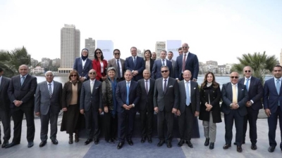 «الأهلي المصري» يطلق «أفانز منارة» للاستثمار المباشر باستثمارات مستهدفة ملياري جنيه بمساهمة 6 بنوك