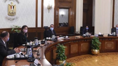 رئيس الوزراء يتابع موقف تنفيذ المشروعات المُمولة من شركاء التنمية بحضور وكيل محافظ البنك المركزي