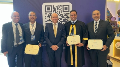 تخرج 3 من القيادات الشابة ببنك قناة السويس من برنامج إعداد قيادات المستقبل