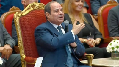 الرئيس يوجه البنك المركزي بتيسير إجراءات تمويل المشروعات الصناعية