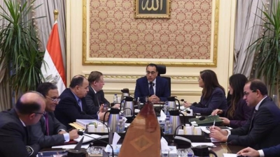 رئيس الوزراء يتابع جهود الترويج لجذب مزيد من الاستثمارات لسوق رأس المال بحضور محافظ «المركزي»