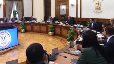 الحكومة بالتعاون مع «القطاع المصرفي» تعمل على الإفراج عن البضائع المتبقية في الموانئ