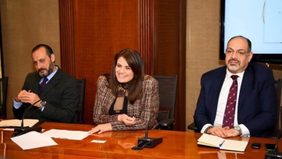 وزيرة الهجرة وبنك مصر يناقشان آليات جديدة لجذب التدفقات النقدية من العاملين بالخارج واستثمارها الأمثل