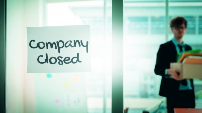 قاموس «First»..ماذا يقصد بتصفية الشركات؟