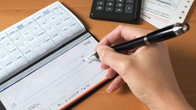 قاموس «First».. ماهو الشيك المصرفي؟