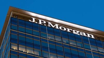«JP Morgan» يستحوذ على «First Republic» بعد سيطرة الجهات المالية التنظيمية على البنك