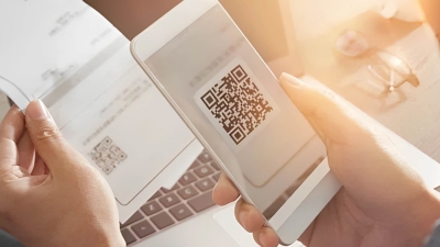 قاموس «First».. ماذا تعرف عن رمز الاستجابة السريع لقبول المدفوعات الالكترونية؟