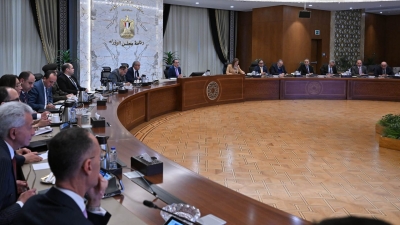 رئيس الوزراء يواصل اجتماعات ضبط الأسواق وأسعار السلع