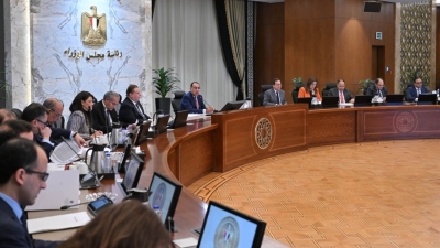 رئيس الوزراء يتابع مؤشرات أداء الاقتصاد المصري خلال اجتماع المجموعة الاقتصادية