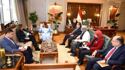 وزيرة الهجرة تستقبل مدير إدارة المسئولية المجتمعية ببنك التعمير والإسكان لبحث سبل التعاون