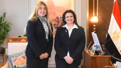 وزيرة الهجرة تستقبل مستشار محافظ البنك المركزي للمسئولية المجتمعية لبحث سُبل التعاون