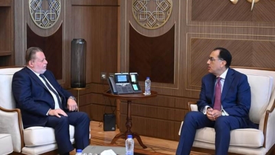 رئيس الوزراء يلتقى محافظ البنك المركزى بمقر الحكومة فى العاصمة الإدارية