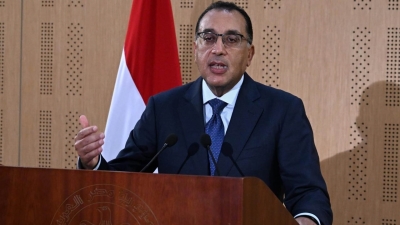 رئيس الوزراء: الدولة المصرية تبذل جهودا كبيرة للغاية من أجل السيطرة على الدين وتخفيض مستوياته