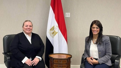 وزيرة التخطيط تواصل مباحثاتها مع ممثلي الحكومات والقطاع الخاص والمؤسسات الدولية