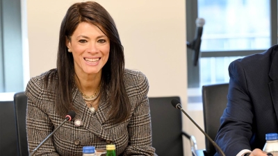 وزيرة التخطيط تبحث الاستفادة من المنصة الموحدة للضمانات للبنك الدولي