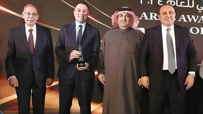 بنك نكست يحصد جائزة التميز في القيادة التحولية في مصر من الإتحاد الدولي للمصرفيين العرب لعام 2024