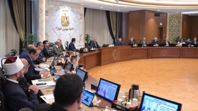 رئيس الوزراء ينشأ مجموعة استشارية من رجال الأعمال وخبراء القطاع الخاص لدعم جهود التنمية