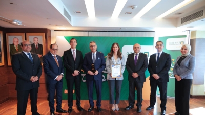 البنك الأهلي المصري يفوز بثلاث جوائز في مجال المبادرات البيئية والتمويل الأخضر