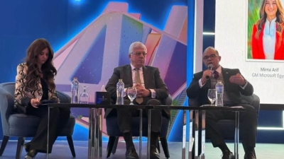 رئيس هيئة الرقابة المالية يستعرض تجربة التحول الرقمي بالقطاع المالي غير المصرفي