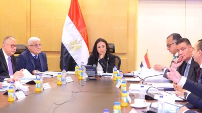 وزيرة التضامن تناقش استراتيجية إعادة هيكلة وتطوير بنك ناصر الاجتماعي