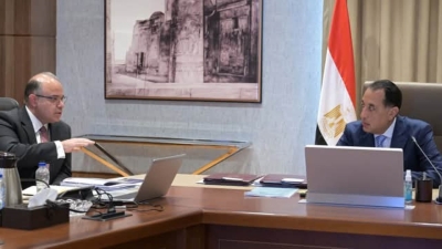 رئيس الوزراء يشيد بجهود هيئة الرقابة المالية في تطوير وتنمية القطاع المالي غير المصرفي