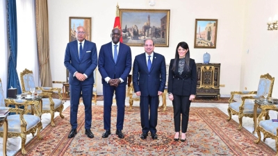 الرئيس السيسي: مصر تحرص على زيادة دور القطاع الخاص في النشاط الاقتصادي والتنمية