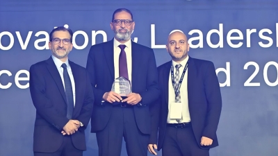 إدارة الحوكمة بـ«EBank» تحصد جائزة «الابتكار والتميز في القيادة» خلال مؤتمر OpenText Middle East Summit– May 2025 بدبي