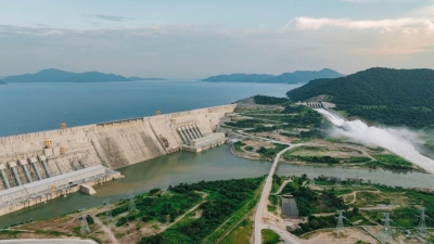 أخضر: حين تنهار الجسور والسدود.. هل تكفي البنية التحتية لمواجهة غضب المناخ؟