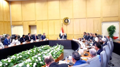 نائب رئيس مجلس الوزراء للتنمية الصناعية يلتقي وفد البنك الدولي لبحث التعاون المستقبلي في مجال النقل والصناعة