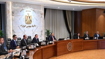 بحضور محافظ البنك المركزي.. رئيس الوزراء يشيد بالانخفاض الكبير لمعدل التضخم خلال العام الجاري