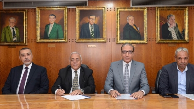 البنك الأهلي المصري ومؤسسة أخبار اليوم يوقعان عقد تأجير مخازن بمدينة السادس من أكتوبر