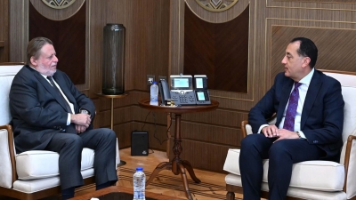 رئيس الوزراء يلتقي محافظ البنك المركزي لمتابعة جهود التنسيق المشترك في عدد من الملفات الاقتصادية