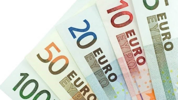 أسعار العملات الأجنبية تستقر بداية العام الجديد 2022 بالبنوك المصرية