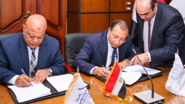 «الأهلي المصري» يوقع بروتوكول تعاون مع هيئة ميناء دمياط لتوفير حلول رقمية للمدفوعات