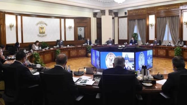 رئيس الوزراء يتابع موقف منظومة النافذة الواحدة بالموانئ الجمركية بحضور وكيل محافظ البنك المركزي