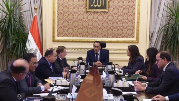 رئيس الوزراء يتابع جهود الترويج لجذب مزيد من الاستثمارات لسوق رأس المال بحضور محافظ «المركزي»