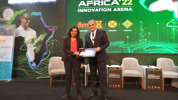 معرض «Cairo ICT 2022» يكرم المدير التنفيذي لمبادرة رواد النيل