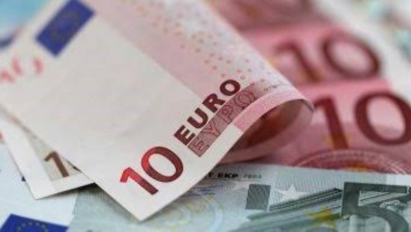 انخفاض اليورو خلال تعاملات اليوم الأحد 18 ديسمبر 2022