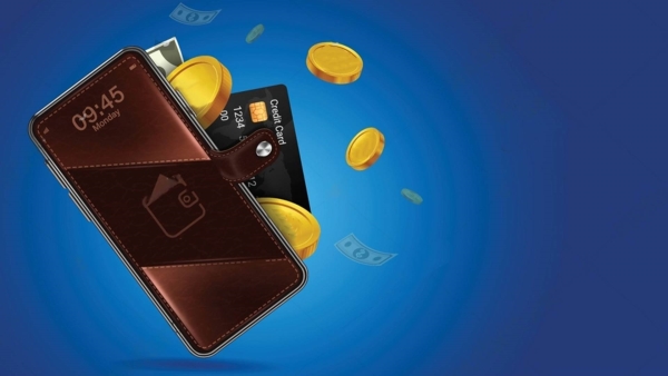 قاموس «First».. ما الفرق بين المحفظة الإلكترونية والموبايل البنكي؟