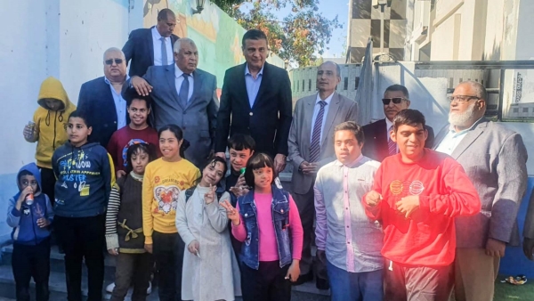 «الزراعي المصري» يواصل مسيرة قوافل الخير لتوزيع المساهمات الغذائية على الأسر الأكثر احتياجاً