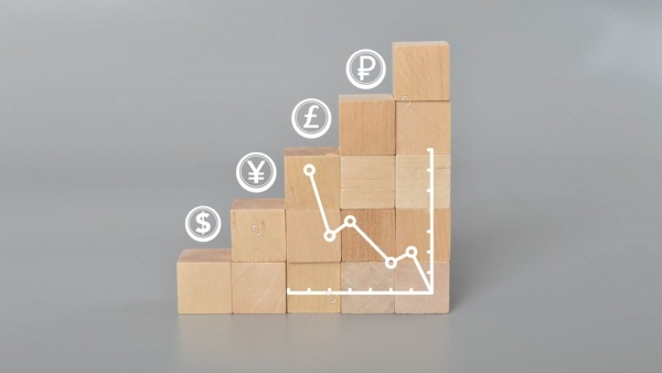قاموس «First».. ما هي عقود سعر الصرف الآجلة ؟