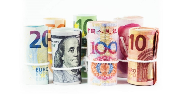 أسعار العملات الأجنبية في بداية تعاملات اليوم الجمعة 11 أغسطس 2023