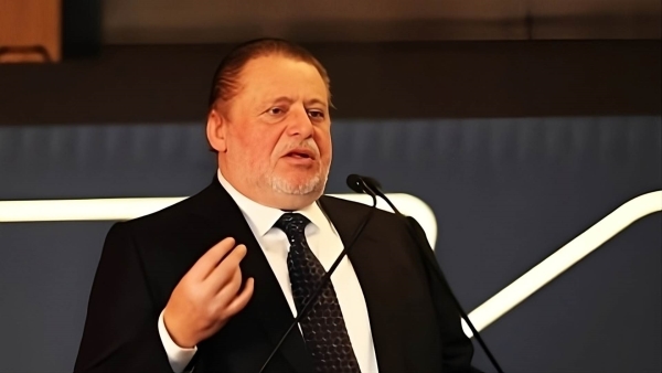 الرئيس السيسي يصدر قرارًا بتجديد تكليف حسن عبد الله قائمًا بأعمال محافظ البنك المركزى