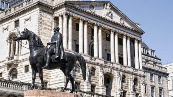 الخزانة البريطانية تدفع 18.3 مليار دولار إلى بنك انجلترا المركزي لتغطية خسائر السندات