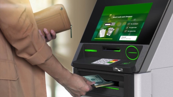 عدد ماكينات الصراف الآلي «ATM» يقفز 86.13% آخر 5 سنوات