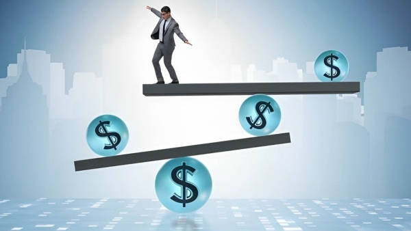 قاموس «First».. ماذا تعرف عن تقرير الاستقرار المالي بالمركزي المصري؟ 