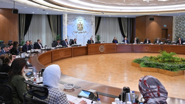 رئيس الوزراء يتابع جهود ضبط الأسواق وأسعار السلع